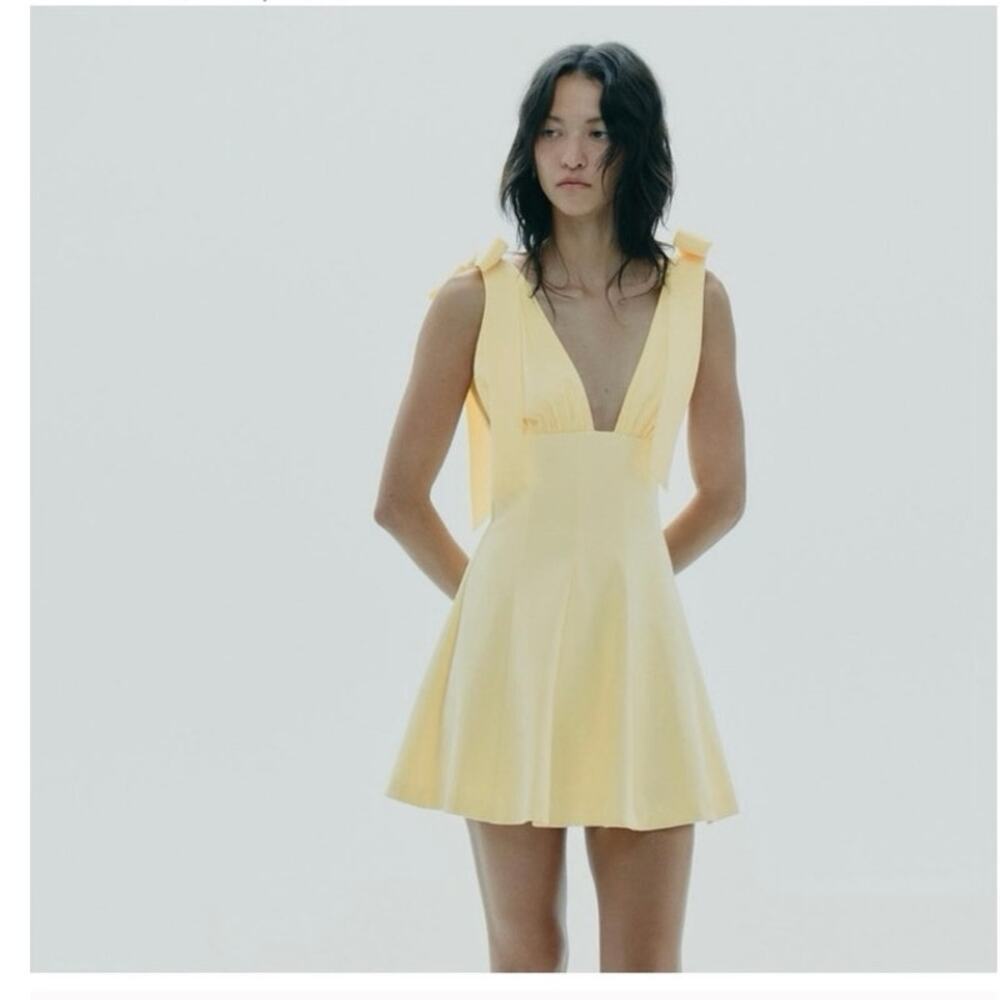 Zara Butter Yellow Bow Shoulder Mini Dress NWT Size M Fit & Flare Summer 💛